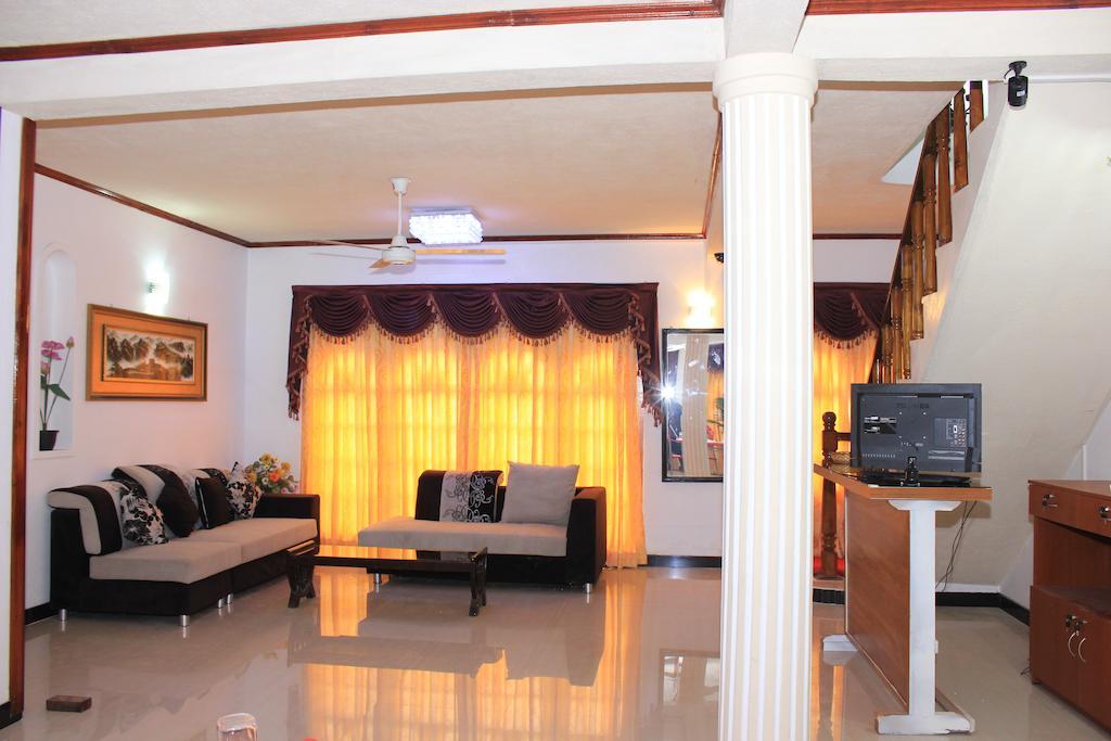 Guest Ryan Hotel Katunayaka Exterior foto